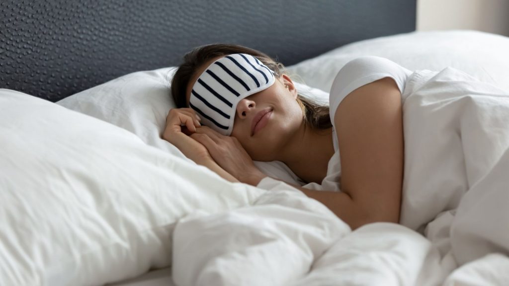 girl covered her eyes to sleeping 