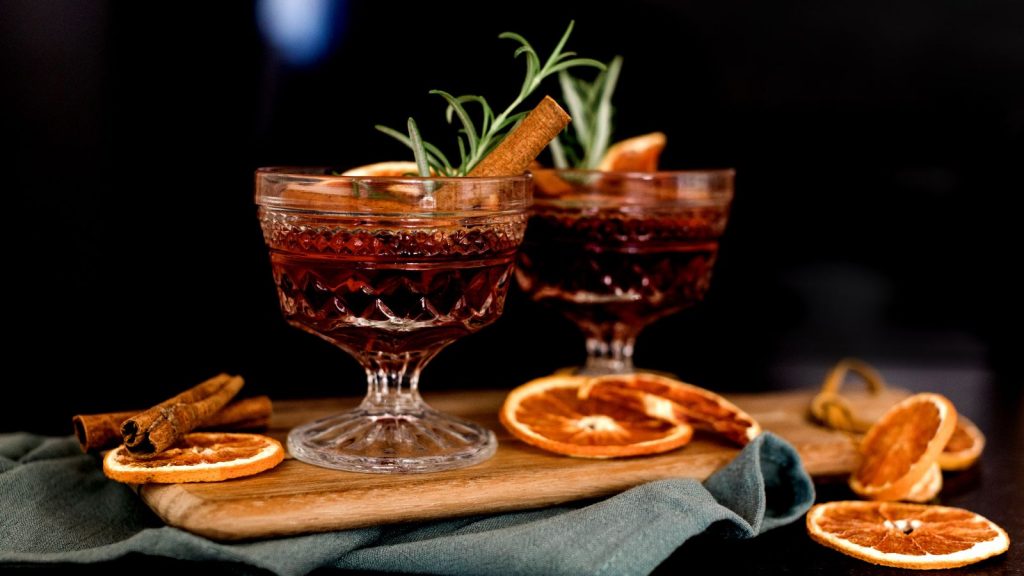 benefits of drinking Creepy Black Rum Cocktails