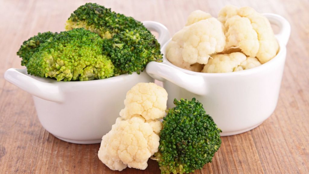 Cauliflower vs Broccoli which one is healthy