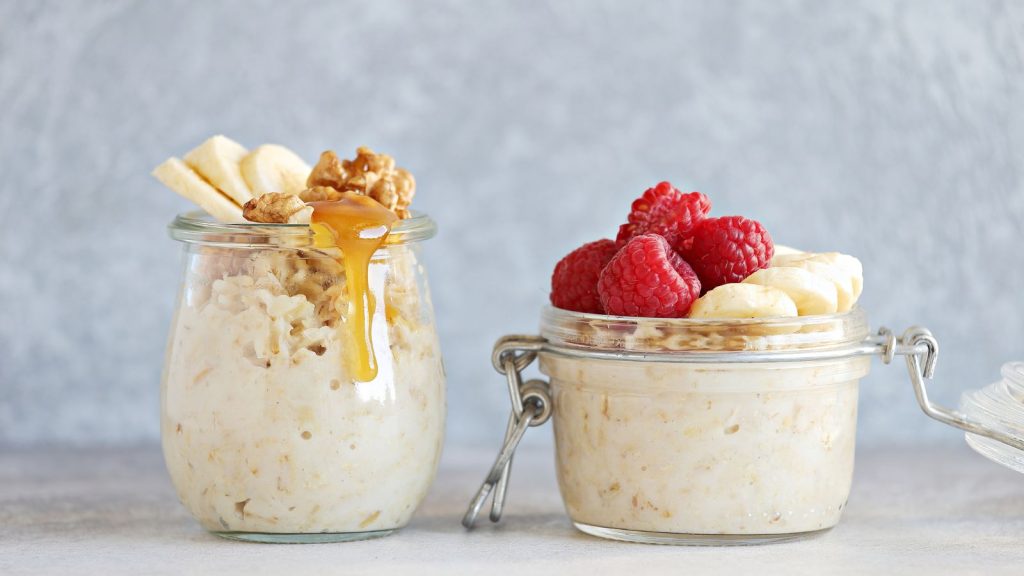 Overnight Oats with fruits